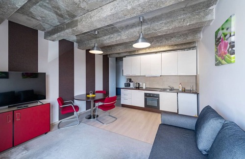 Liberty Avenue Apartment | Ap Accent by Polo apartments