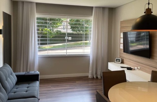 Agua Verde Apartment | Ap Amplo , Confortável, Super Equipado e no Bairro Mais Nobre de Curitiba