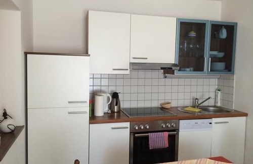 Unterburg am Klopeiner See Apartment | Apartment with 2 bedrooms, garden, kitchen - Apartementhaus Helene