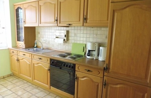 Wesselburener Deichhausen Apartment | Apartment 'Lüke' with Private Terrace, Shared Garden and Wi-Fi