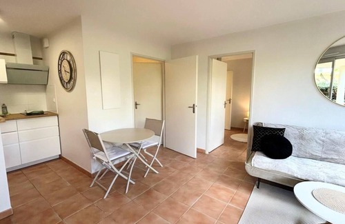 Castelnau-d'Estretefonds Apartment | Apartment-Comfort-Ensuite with Bath-Terrace