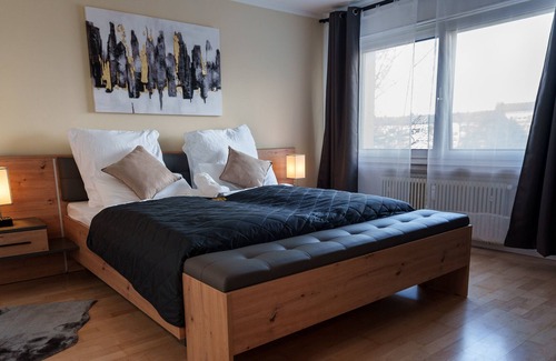 Richard-Strauss-Straße Apartment | APART21 | Design Flat | balcony | Netflix