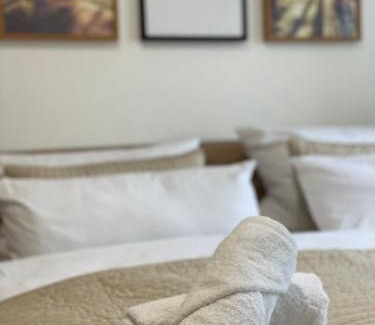 Hamm-Heessen Apartment | Apart70-Modern Design I Garden with Terrace I Smart TV I Free Parking I Free WiFi