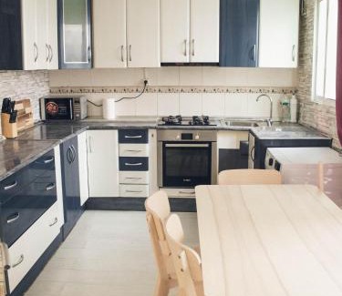 Santa Coloma de Gramenet Apartment | Apartamento 15' Barcelona centro