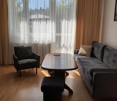 Krokowa Apartment | Apartament – 3 pokojowe dwupoziomowe mieszkanie z ogrodem