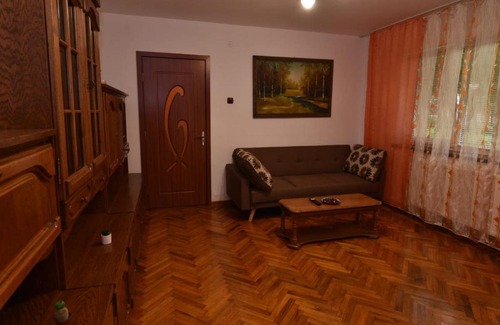 Hateg Apartment | Apartament 3