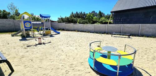 Jantar Apartment | Apartament Amber Sky Jantar Resort by TriApart - dwa miejsca parkingowe