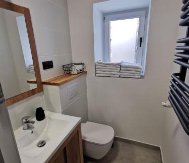 Jelenia Gora Apartment | Apartament Black&White