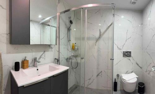 Trikomo Apartment | Apartament Elizabeth Courtyard