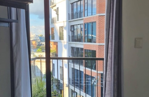 Zona 4 Apartment | Apartamento Tipo Loft de con Cama Matrimonial y Sofá Cama