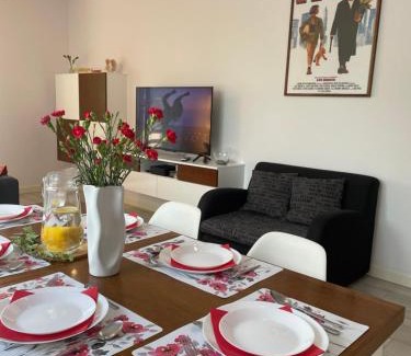 Krzyki Apartment | Apartament - jak w domu - 130m2 z Tarasem i ogródkiem