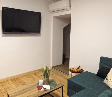 Przemysl Apartment | Apartament słoneczny (7 min pieszo od dworca)