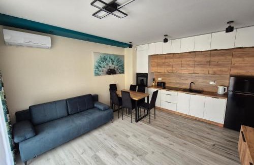 Wloclawek Apartment | Apartament szmaragdowy- klimatyzacja, parking, Internet i ekspres do kawy