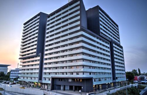 Nowe Miasto Apartment | Apartament Warta Towers z parkingiem