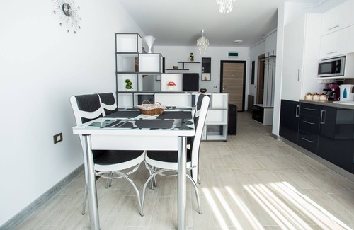 Navodari Apartment | Apartamentect Alezzi Black&White 5