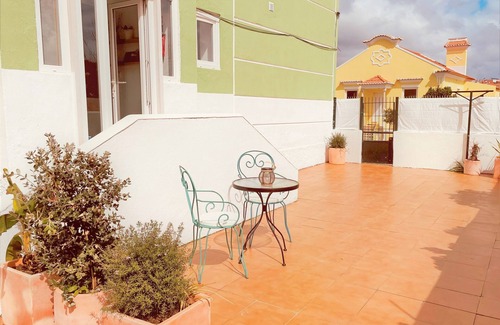 Tercena Apartment | Apartamento Acolhedor com Pátio Privado