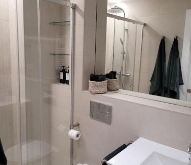 Romareda Apartment | Apartamento Azabache