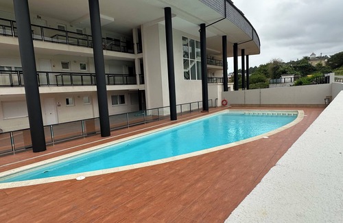 Barreiros Apartment | Apartamento con Vistas al mar y Piscina Cerca de la Playa de las Catedrales