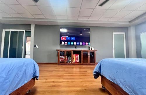 Ciudad Victoria Apartment | Apartamento Contemporaneo con TV 85 y cochera privada