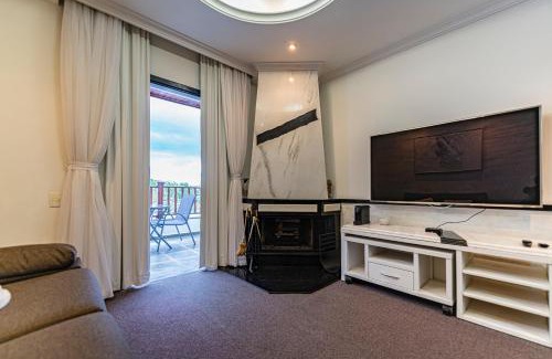 Alto do Capivari Apartment | Apartamento Duplex Home Green Home