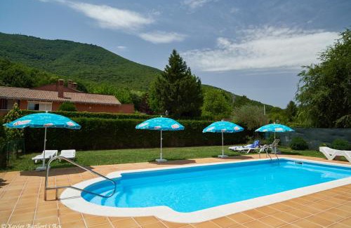 Sant Feliu de Pallerols Apartment | Apartamentos Fonda Finet