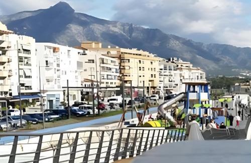 San Pedro de Alcantara Apartment | Apartamento espacioso vistas al mar