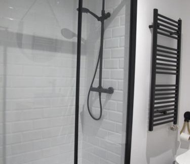 Barrio de Santiago Apartment | Apartamento grande en Huesca