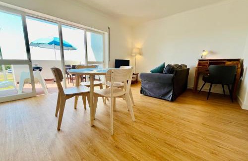 Peniche Apartment | Apartamento Luciana - Beachside, Balcony, Sunset view