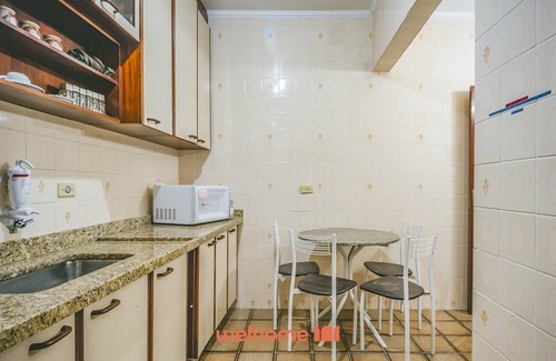 Vila Julia Apartment | Apartamento no Guarujá a 3 Min da Praia da Enseada