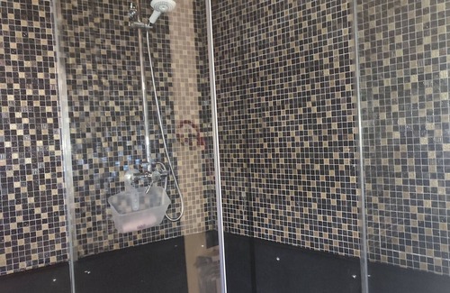 Cuevas del Valle Apartment | Apartamento Para Parejas, en la Sierra de Gredos