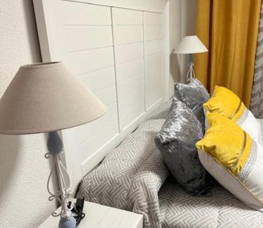 Valdepenas Apartment | Apartamento Plaza España