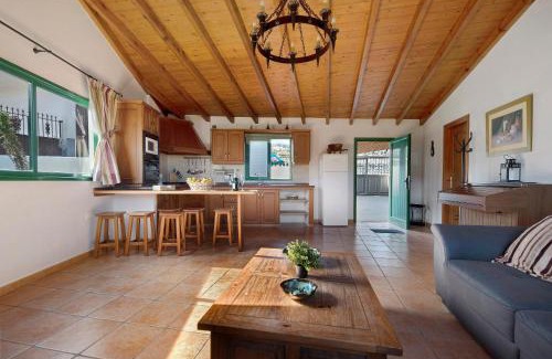 Buen Paso House | Apartamento Tily