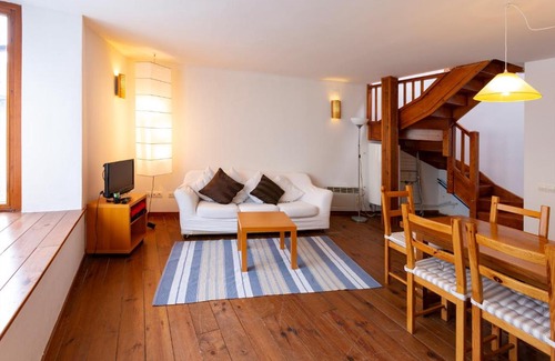 Tredos Apartment | Apartamentos Rentarán
