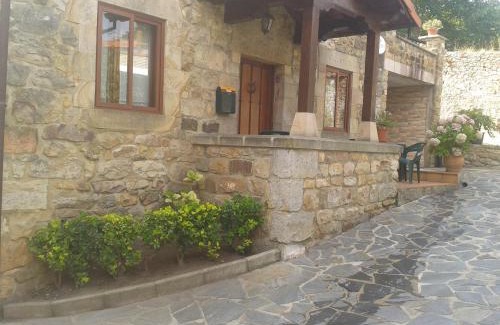 Alceda Hostel | Apartamentos rurales La Casa Vieja De Alceda