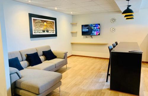El Tambo Apartment | Apartamentos TAMBNB para 4, 5 y 6 huéspedes cochera muy cerca al Centro
