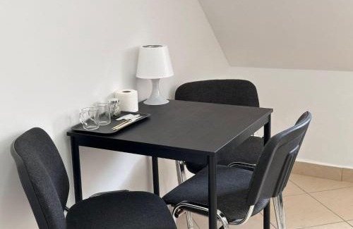 Poznan City Center Bed & Breakfast | Apartamenty Gołębia-Budget
