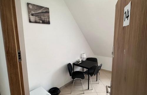 Poznan City Center Bed & Breakfast | Apartamenty Gołębia-Budget