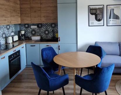 Brzezinka Apartment | Apartamenty Parkowe D9 z garażem