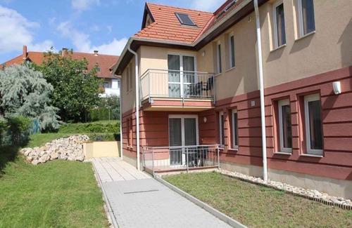 Heviz Condo | Apartement with pool and WIFI