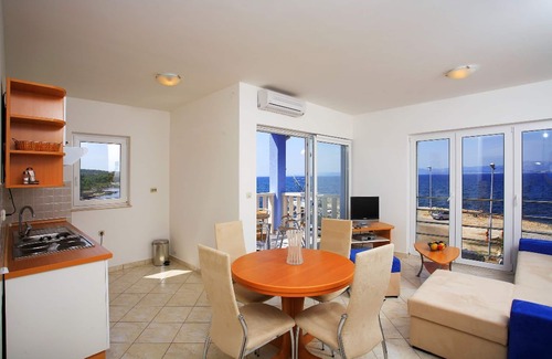 Mirce Apartment | Aparthotel Marina Gromela