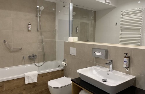 Uniejow Hotel | ApartHotel Termy Uniejow