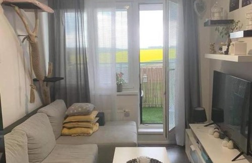 Klecany Apartment | Apartmán 15km od centra Prahy