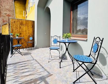 Jaromer Apartment | Apartmán HUGO