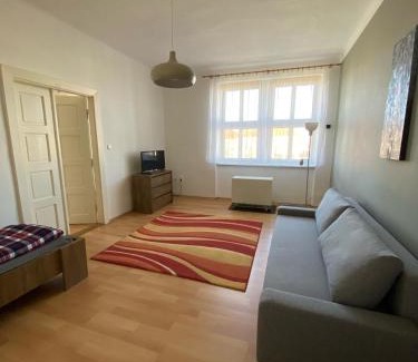 Sobeslav Apartment | Apartmán na náměstí