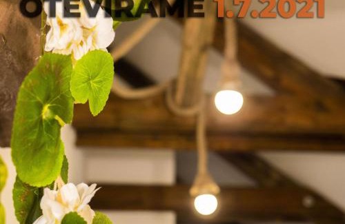 Sec Apartment | Apartmánový dům 13 Podkroví 2