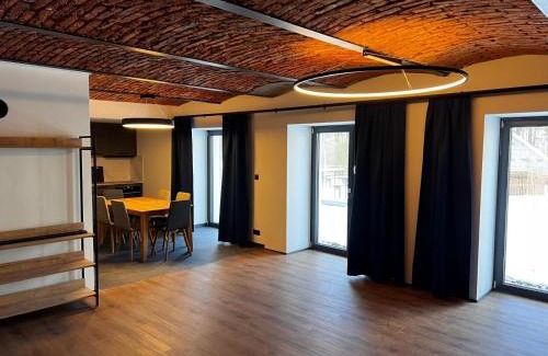 Stare Mesto House | Apartmány Šestka