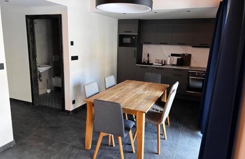 Stare Mesto House | Apartmány Šestka