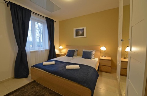 Hlohovec Apartment | Apartmány Belveder