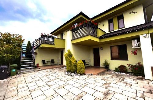 Podhajska House | Apartmány ZELENÝ DOM