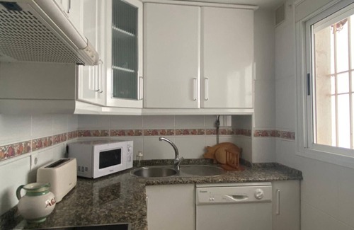 Valdelagrana Apartment | Apartment 'Valdelagrana Playa Y Piscina' with Shared Pool, Private Terrace and Wi-Fi